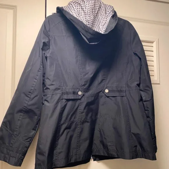 DETAILS - Picture 4 of 5